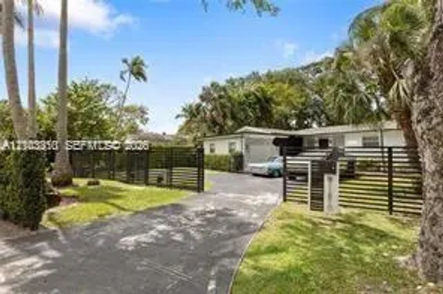 4 of 19 - 11810 W Biscayne Canal Road, Miami, FL