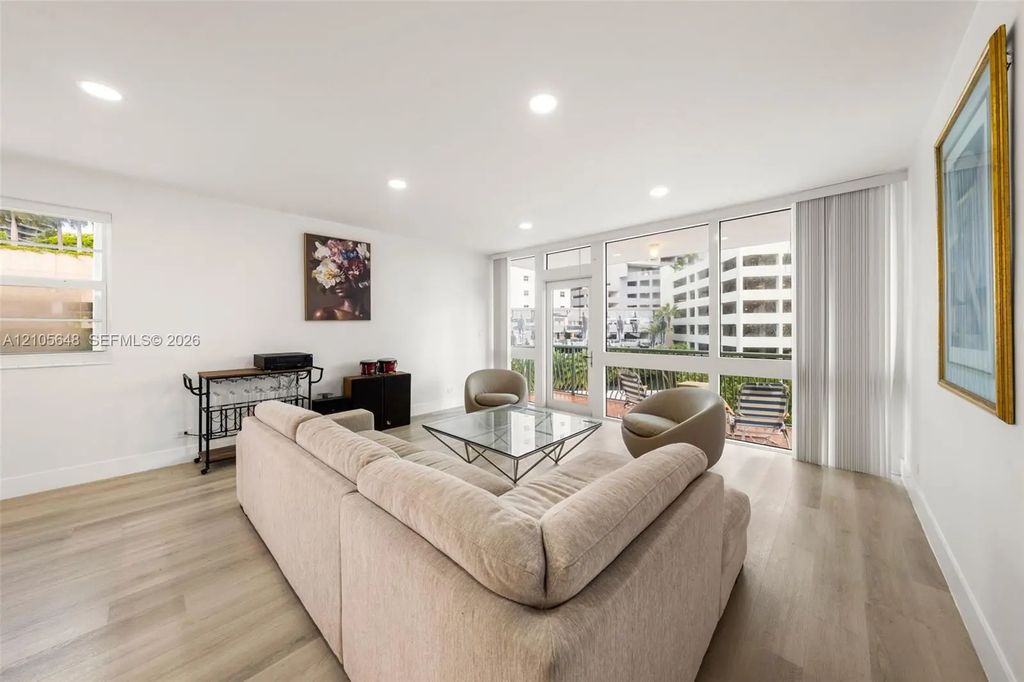 1408 Brickell Bay Drive #518, Miami