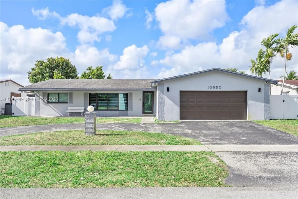 10950 Nw 16th Court, Pembroke Pines