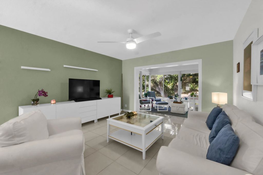 5141 W Oakland Park Boulevard #311, Lauderdale Lakes
