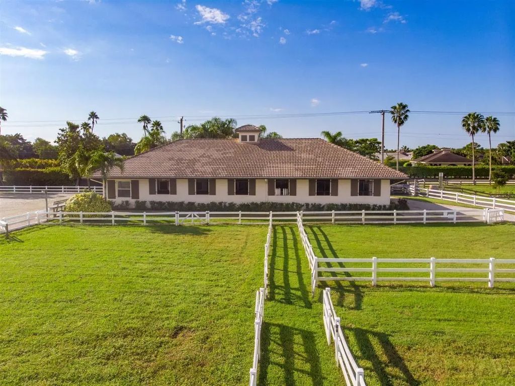 14168 Belmont Lane, Wellington