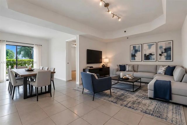 3 of 33 - 9300 Fontainebleau Boulevard #e101, Miami, FL
