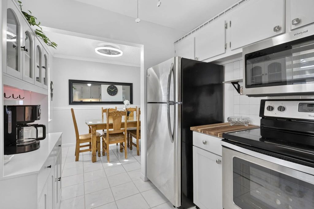 324 Chatham P #324, West Palm Beach