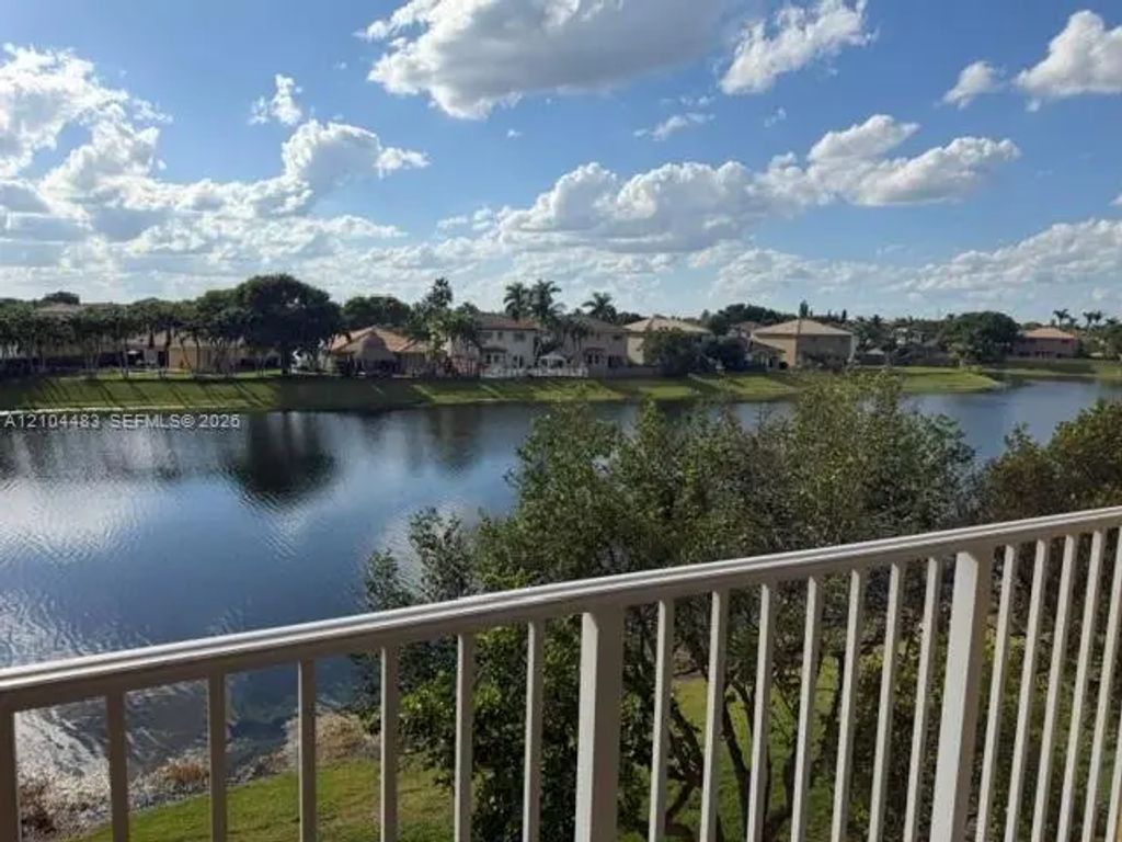 21150 Sw 87th Avenue #304, Cutler Bay