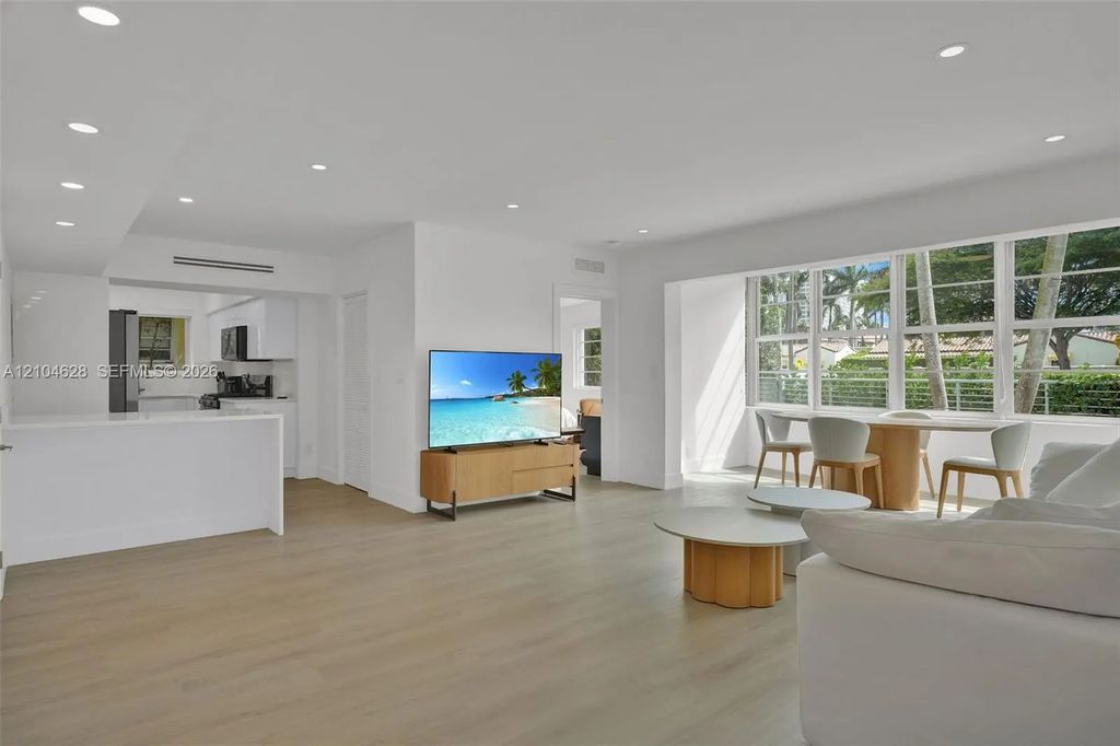 4800 Pine Tree Drive #101, Miami Beach