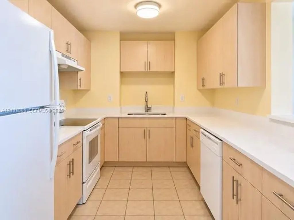 50 Menores Avenue #601, Coral Gables