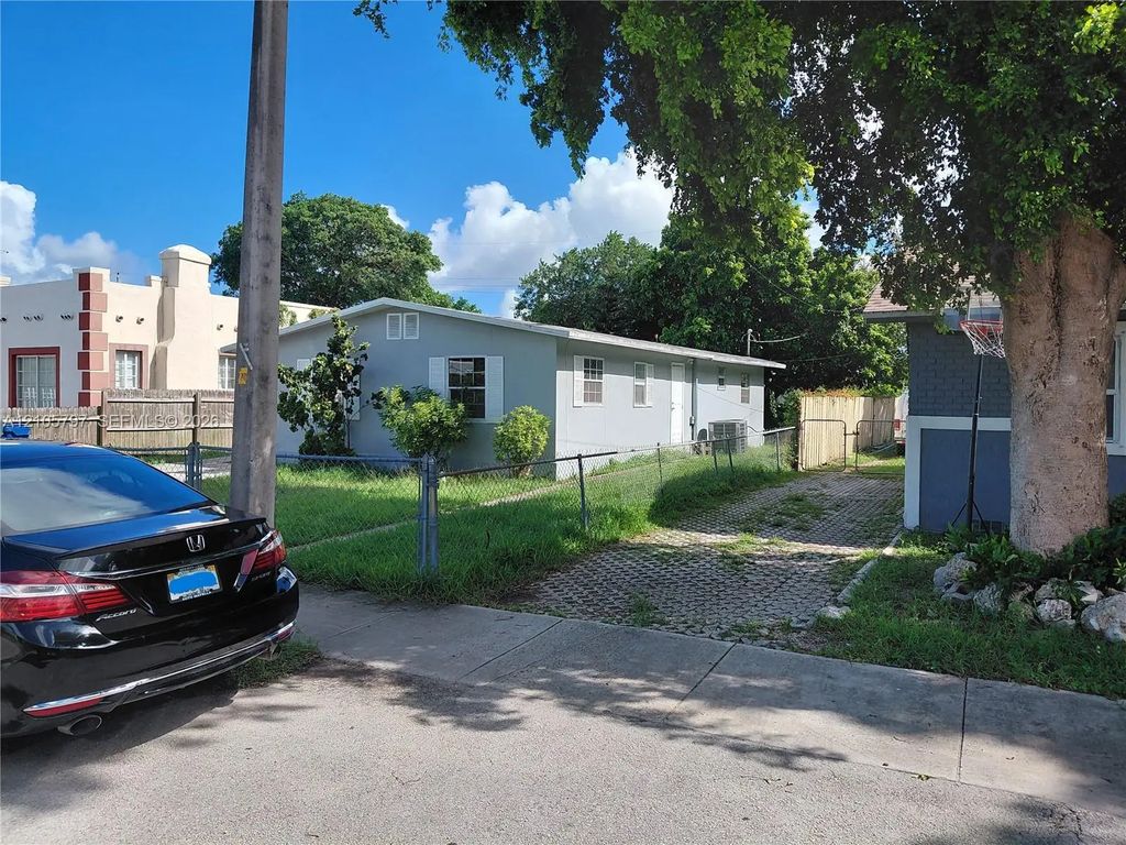 1918 Nw 47th Street, Miami
