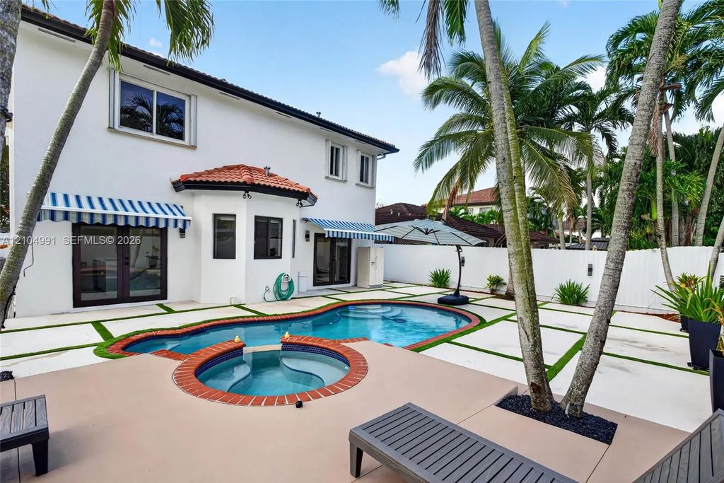 15217 Sw 36th Terrace, Miami