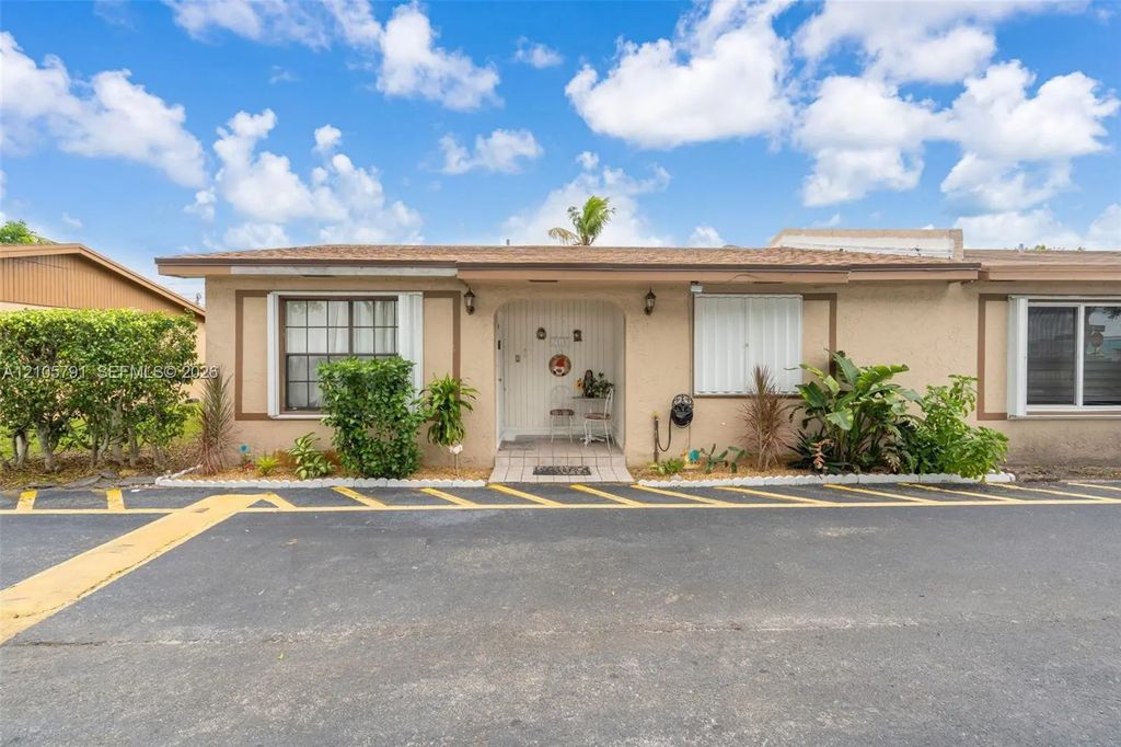 7810 Pembroke Road #7810, Miramar