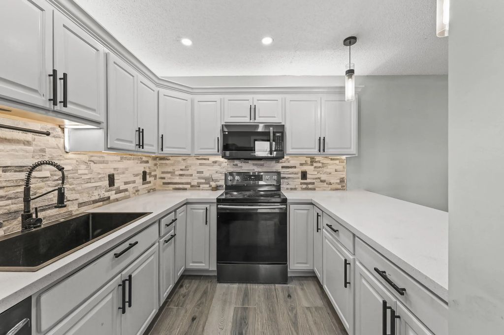 301 Miramar Lane #c1, Palm Beach Gardens