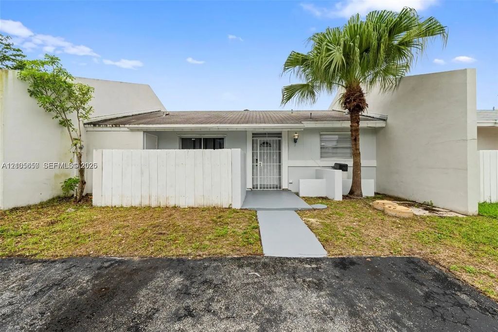 10387 Sw 209th Lane, Cutler Bay