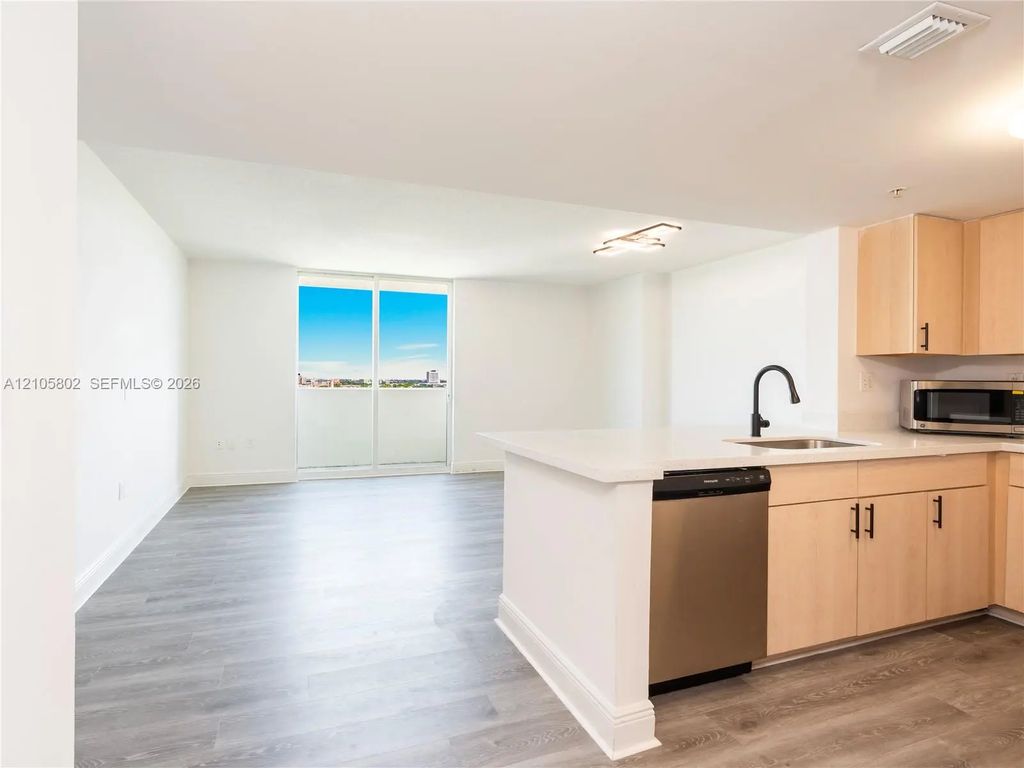 3000 Coral Way #1211, Miami