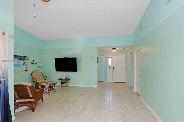 4 of 16 - 527 Se 21st Drive, Homestead, FL