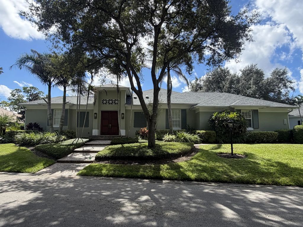 1110 Carolina Circle Sw, Vero Beach