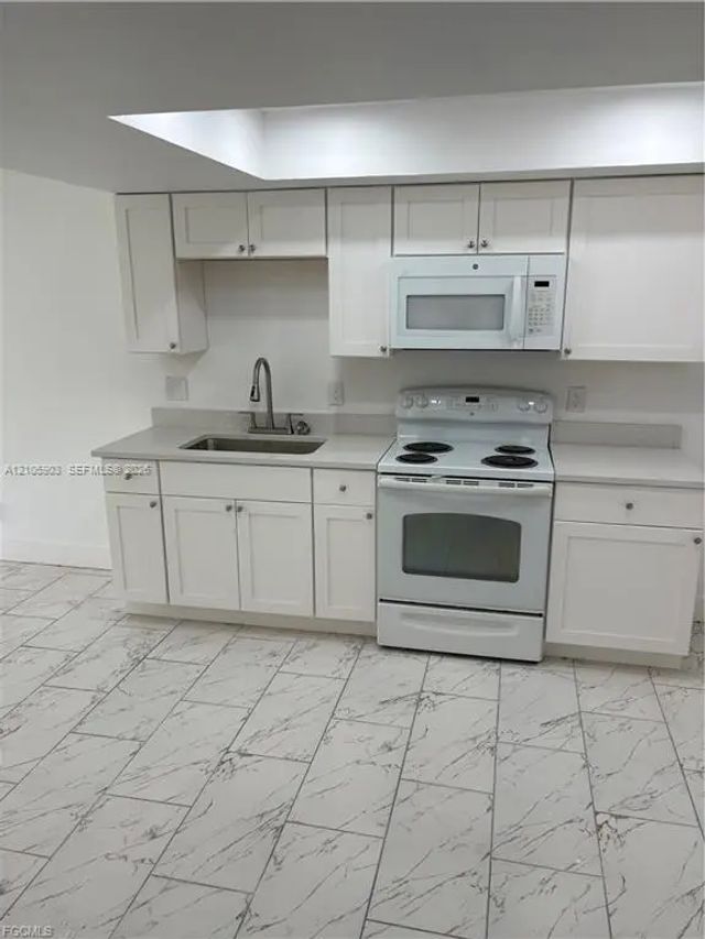 3 of 16 - 606 Gerald Avenue #112, Lehigh Acres, FL