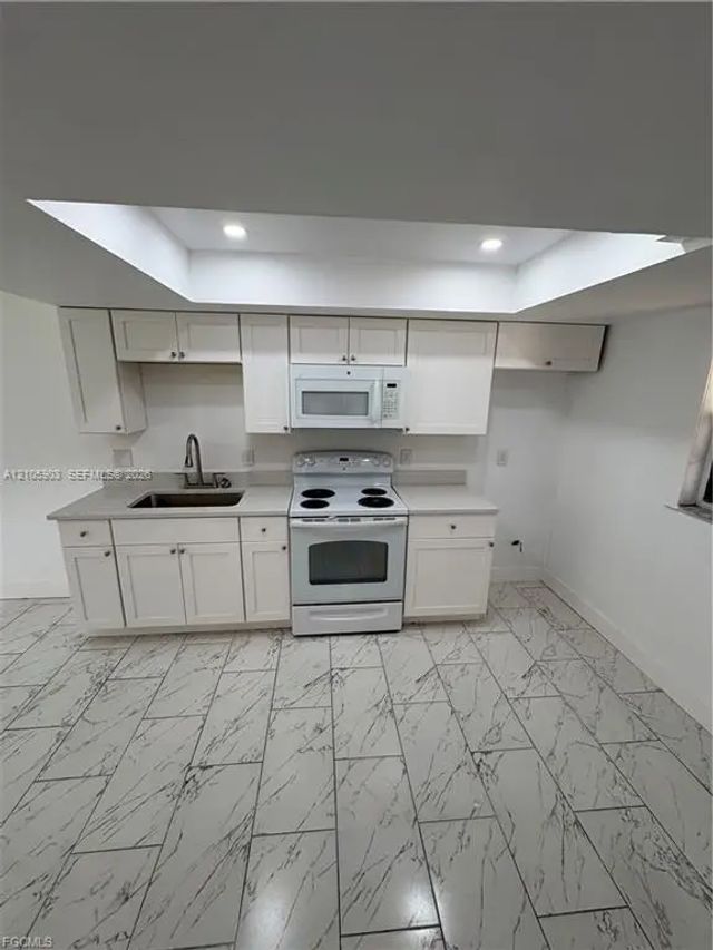 4 of 16 - 606 Gerald Avenue #112, Lehigh Acres, FL