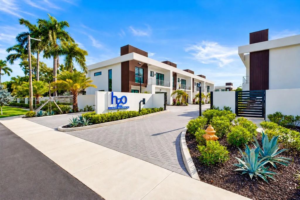 4648 Sw 32 Nd Avenue #b-3, Dania Beach