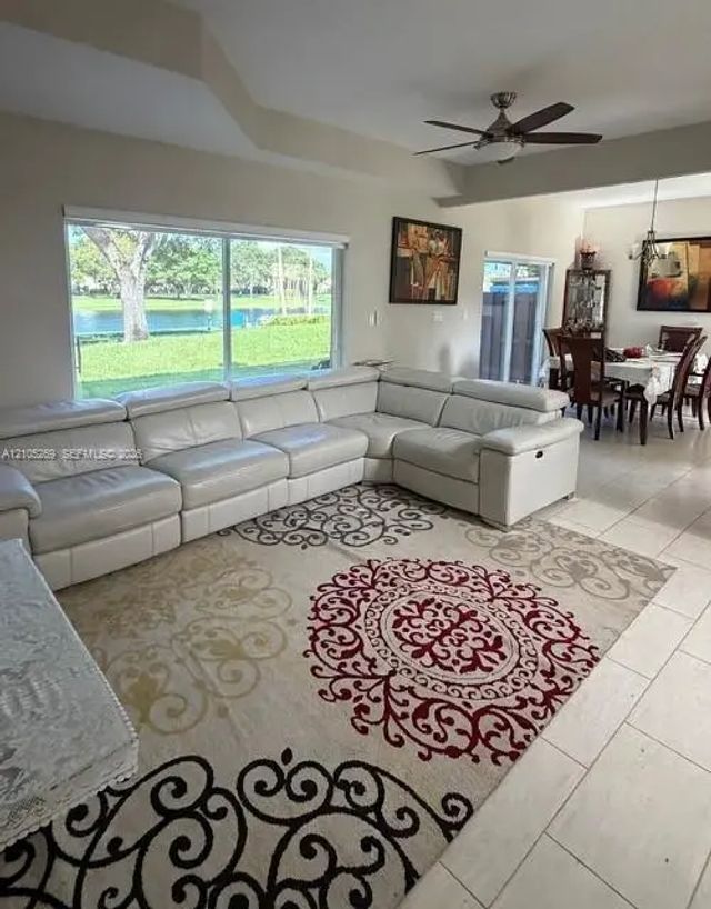 2 of 17 - 14911 Sw 114th Terrace, Miami, FL