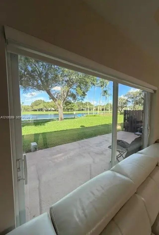 3 of 17 - 14911 Sw 114th Terrace, Miami, FL