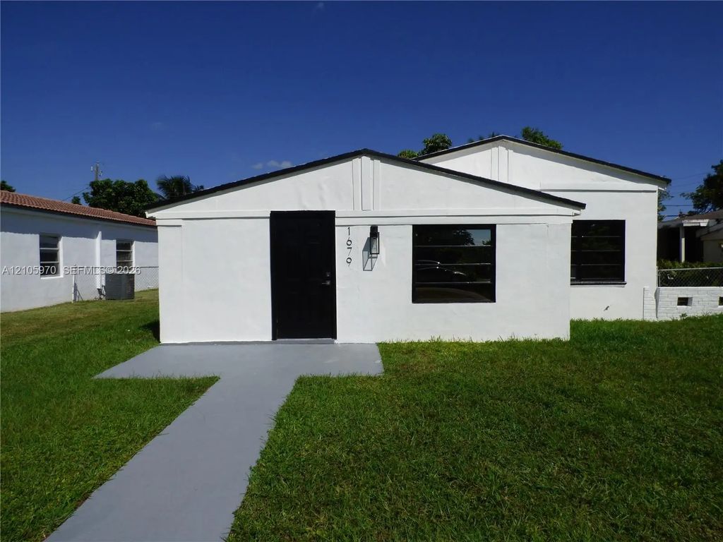 1679 Ne 180th Street, North Miami Beach