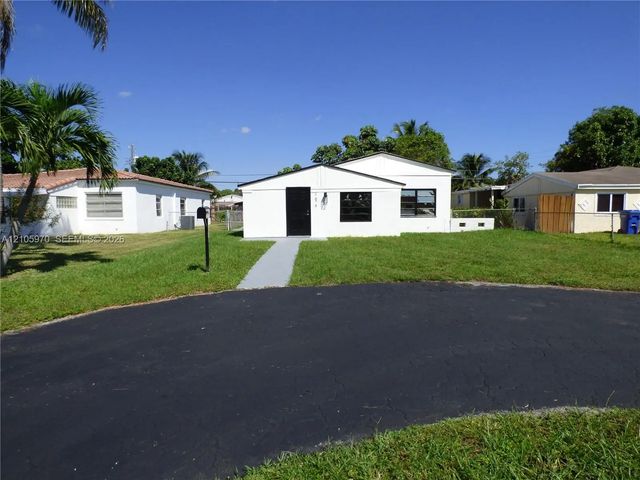 2 of 26 - 1679 Ne 180th Street, North Miami Beach, FL