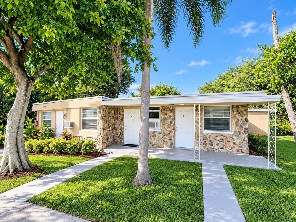 3063 Floweva Street #a, Palm Springs