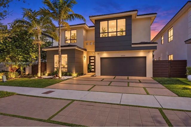 15932 Sw 136th Way, Miami