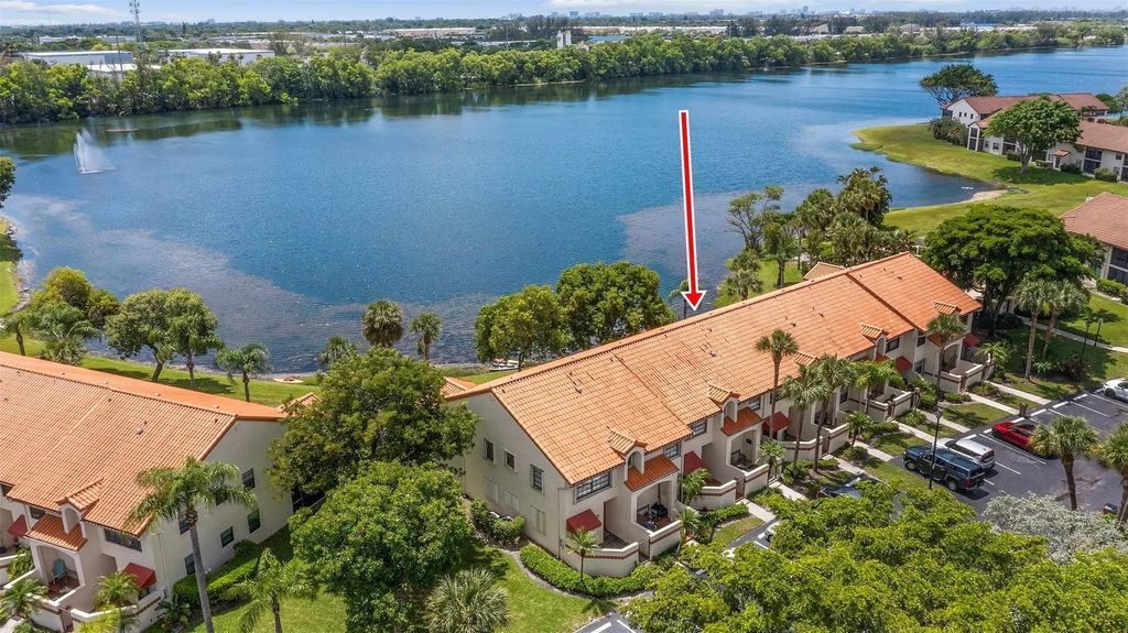 405 Liberty Court #405, Deerfield Beach