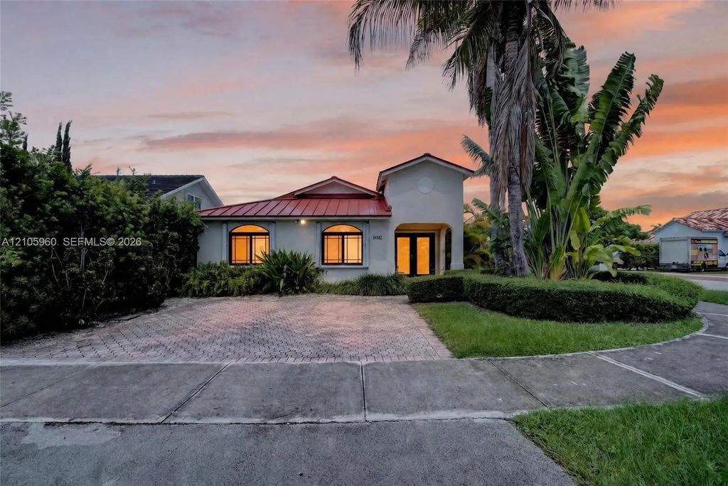 3855 Sw 149th Place, Miami
