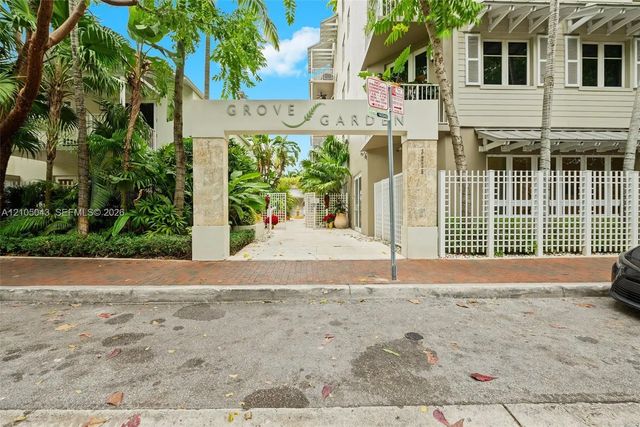 3540 Main Highway #207, Miami
