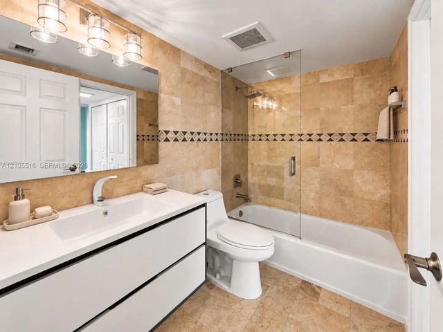 5 of 23 - 7601 E Treasure Drive #1619, North Bay Village, FL