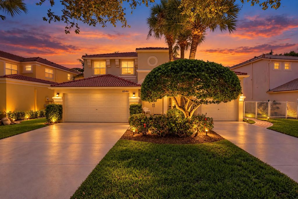 6346 Stonehurst Circle, Lake Worth