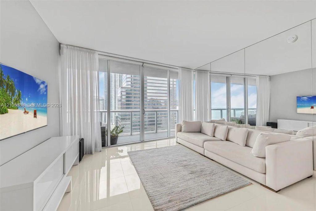 495 Brickell Avenue #2411, Miami