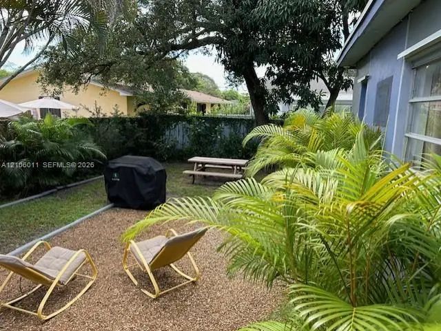 4 of 4 - 810 Nw 43rd Street, Miami, FL