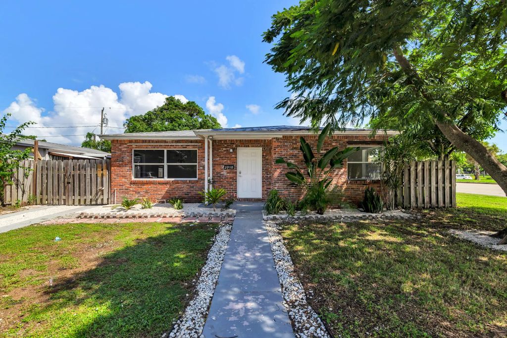 3910 Merrill Avenue, West Palm Beach