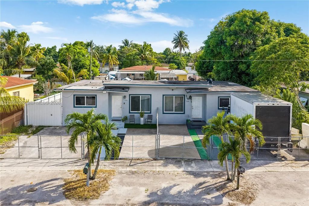 1030 Nw 114th Street, Miami