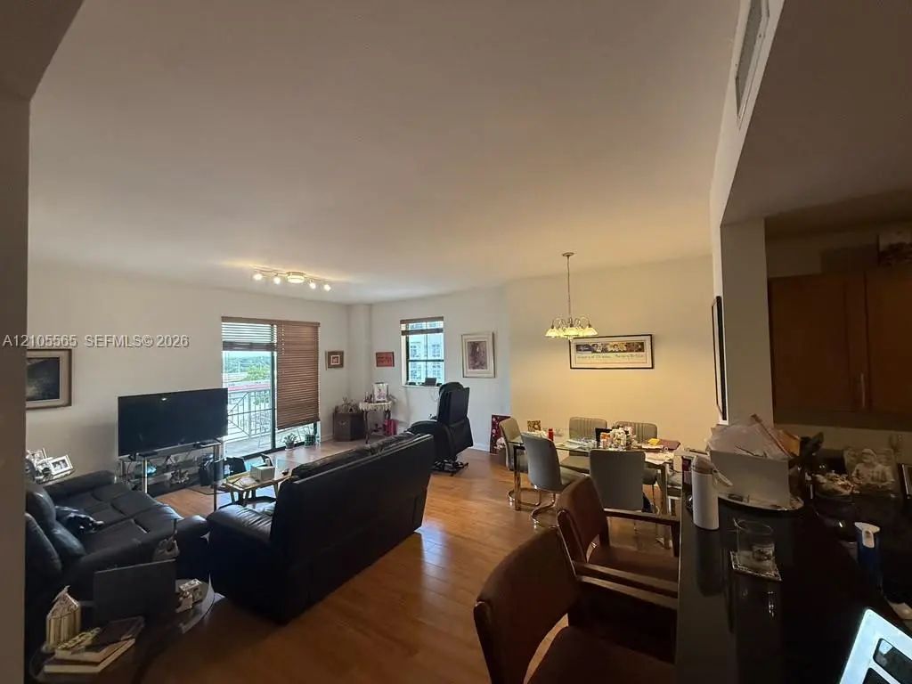 8390 Sw 72nd Avenue #711, Miami