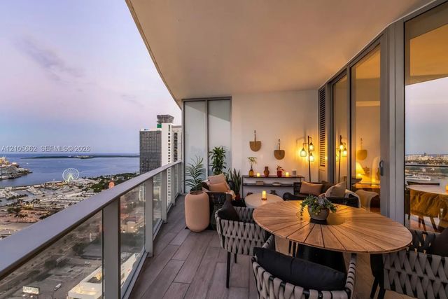 851 Ne 1st Avenue #3403, Miami
