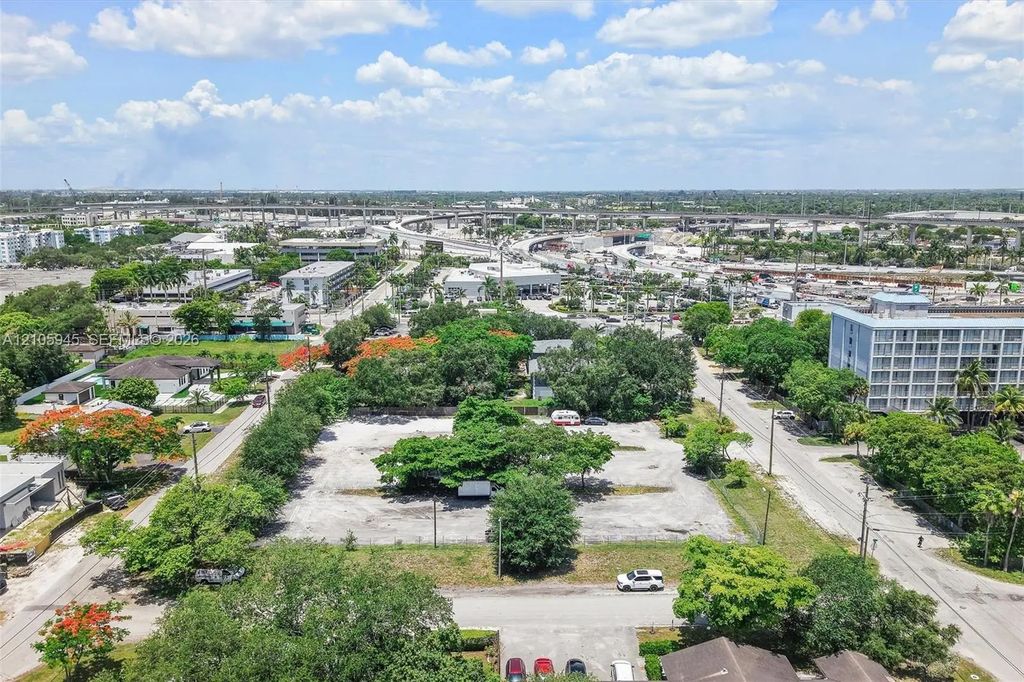 Nw 1st Ave & 166 Street, North Miami Beach
