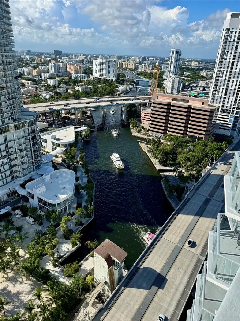 185 Sw 7 Street #2700, Miami