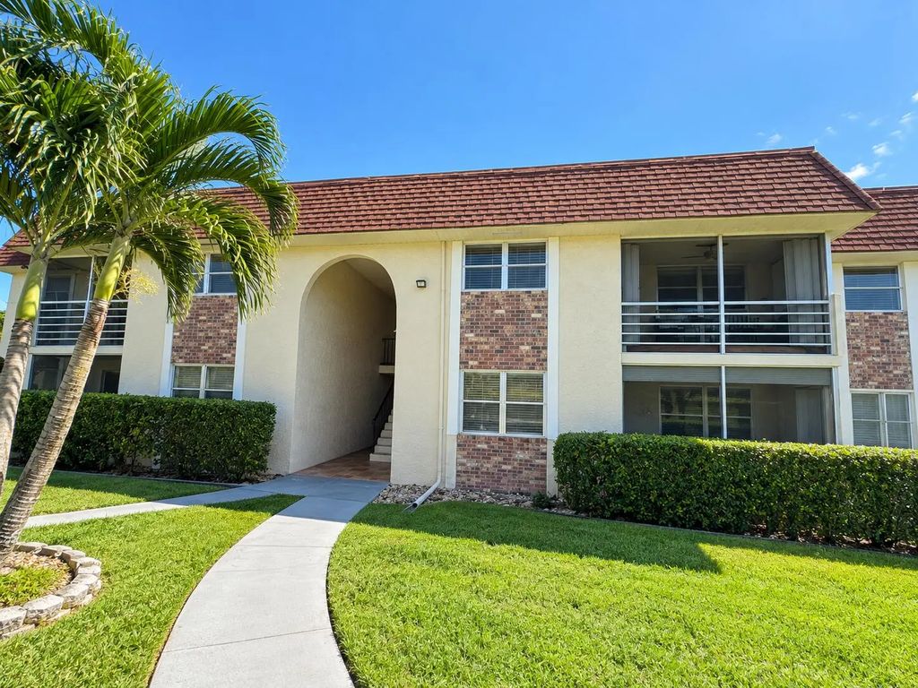 22765 Sw 66th Avenue #104, Boca Raton