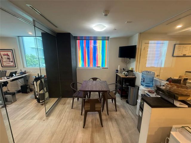 5 of 7 - 40 Sw 13th Street #104, Miami, FL