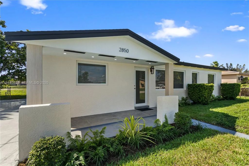 2850 Nw 205th Street, Miami Gardens
