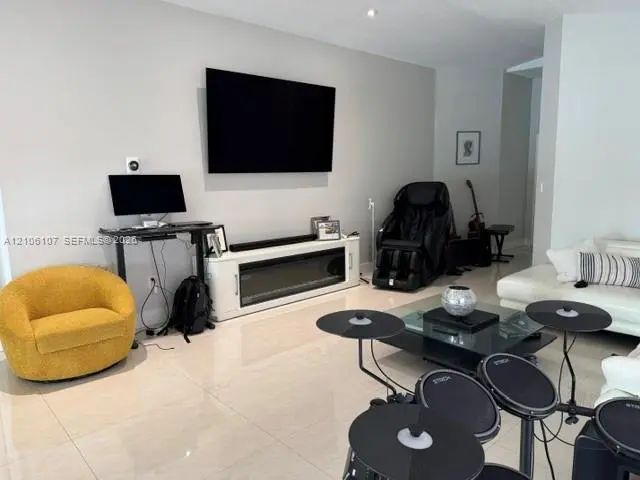 5 of 17 - 16284 Sw 100th Terrace, Miami, FL