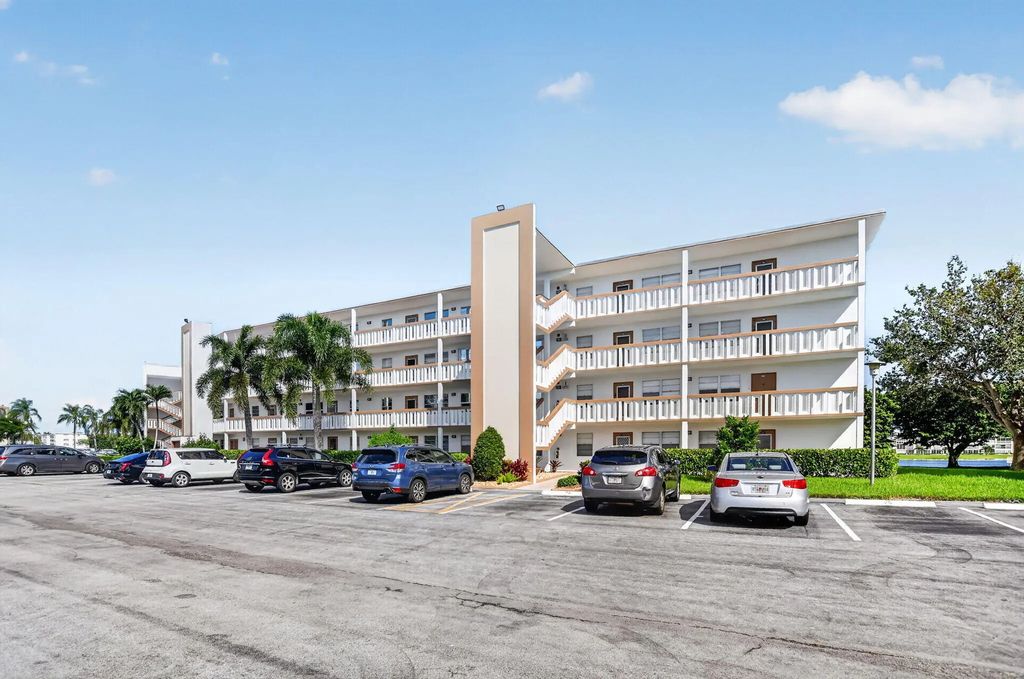 2025 Cornwall B, Boca Raton