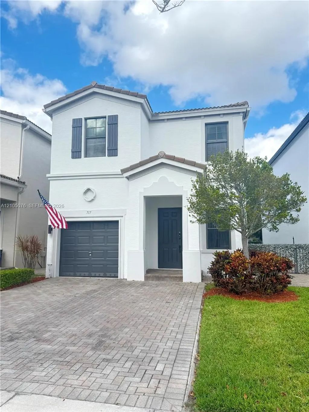 717 Ne 191st Street, Miami