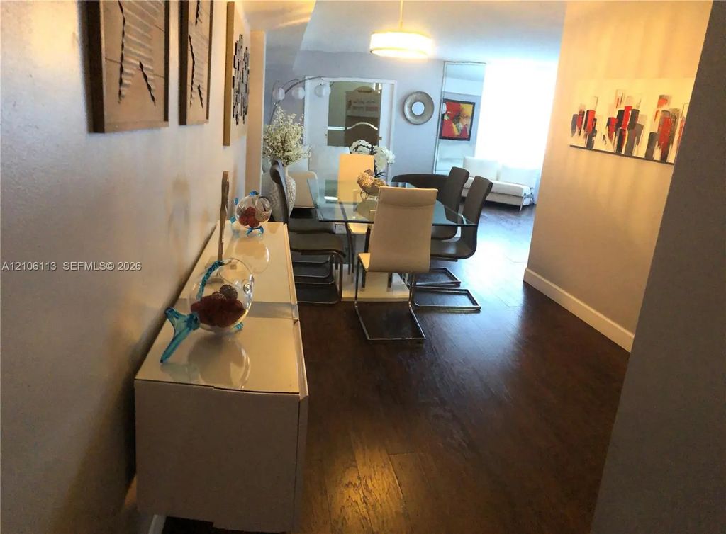 905 Brickell Bay Drive #327, Miami