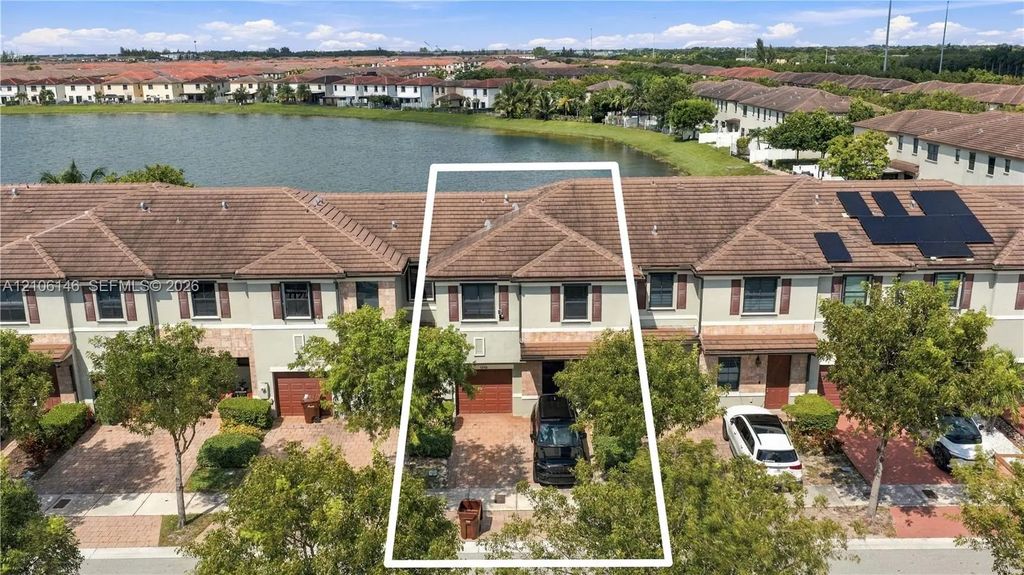 3259 W 100th Terrace, Hialeah