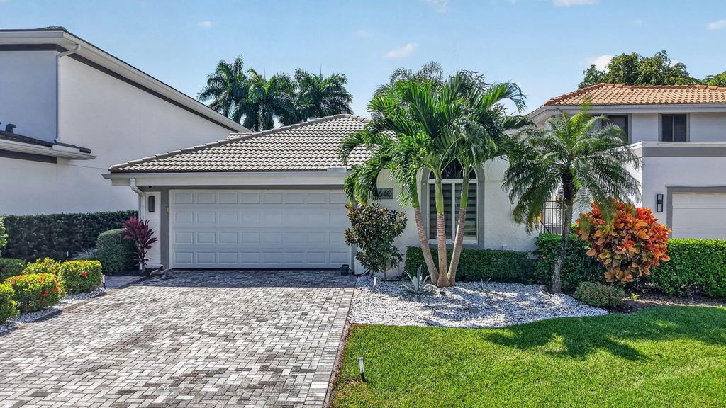 7640 Glendevon Lane, Delray Beach