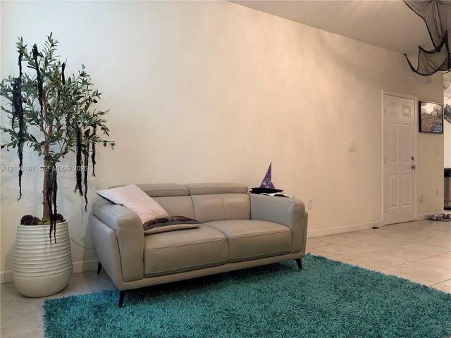 2 of 26 - 3277 W 100th Terrace, Hialeah, FL